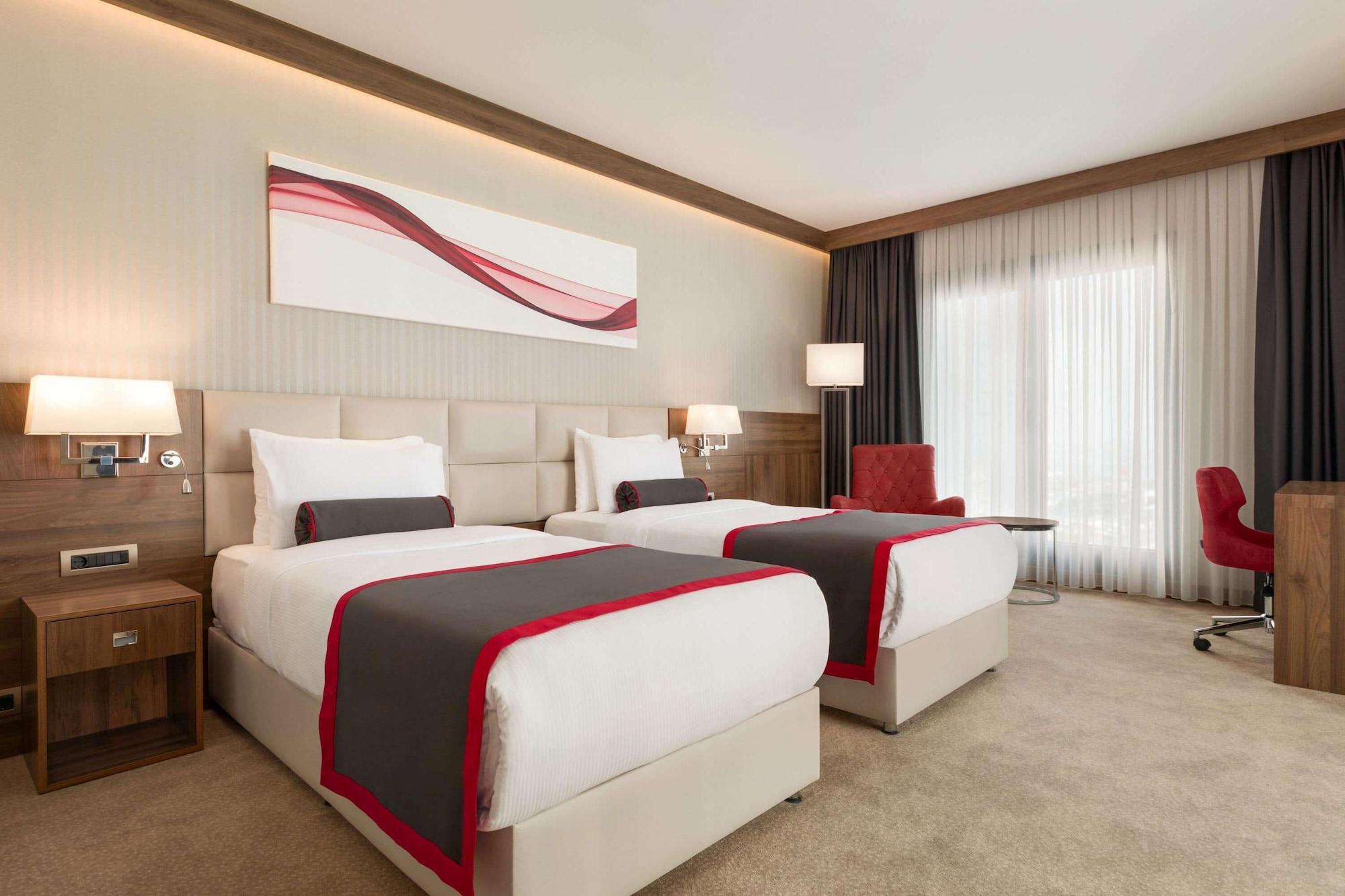 Ramada By Wyndham Beylikduzu Hotel Istanbul Bagian luar foto