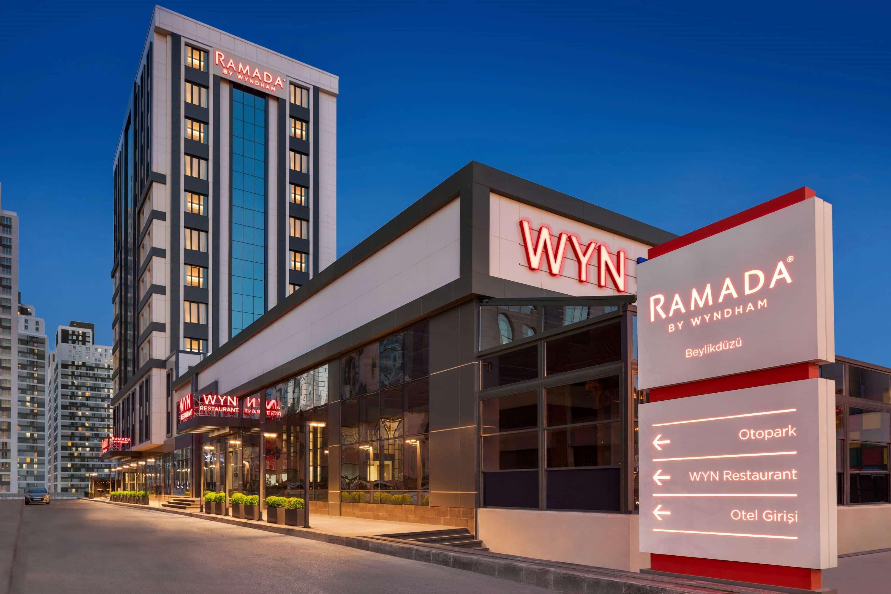 Ramada By Wyndham Beylikduzu Hotel Istanbul Bagian luar foto