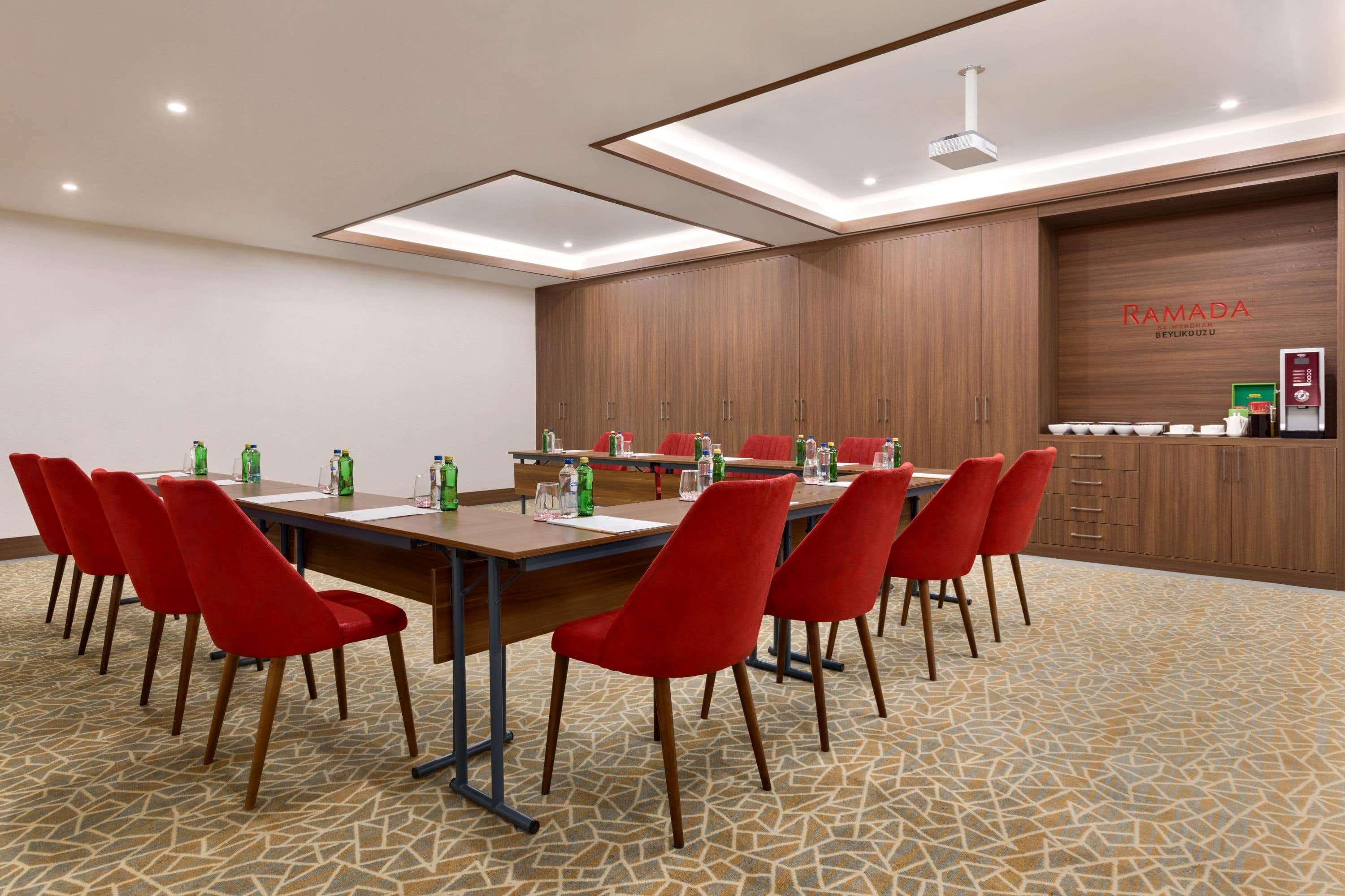 Ramada By Wyndham Beylikduzu Hotel Istanbul Bagian luar foto