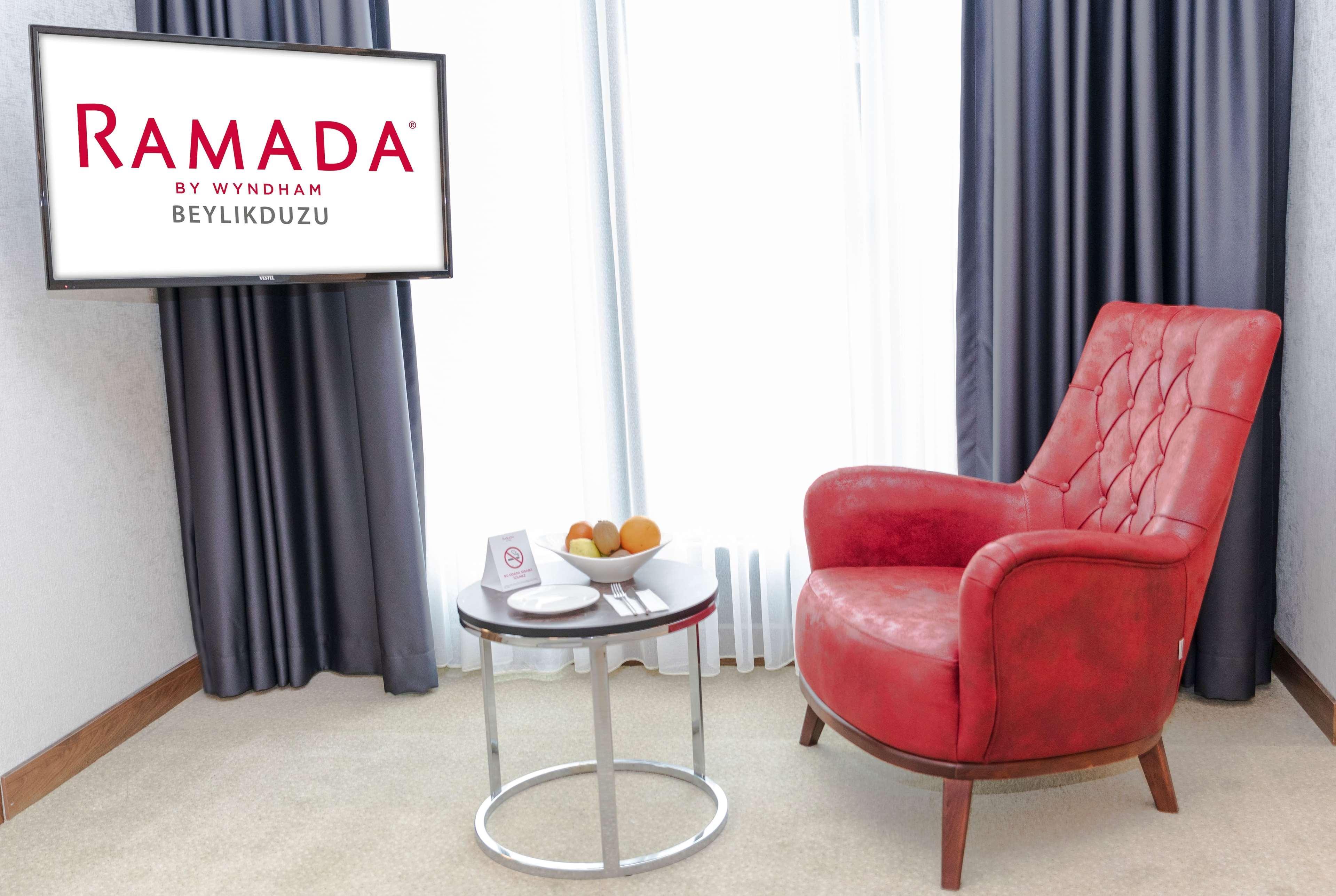 Ramada By Wyndham Beylikduzu Hotel Istanbul Bagian luar foto