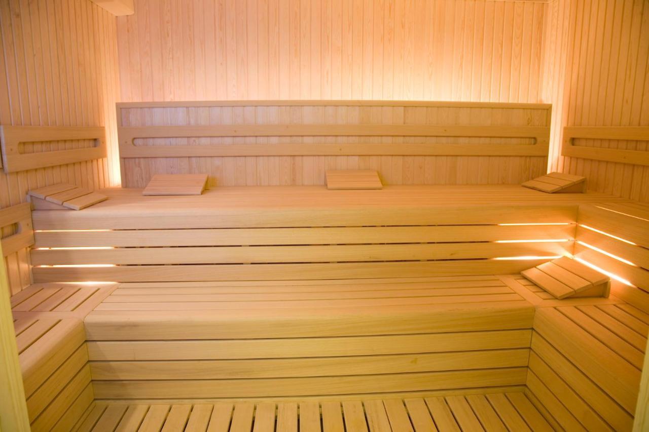 Ramada By Wyndham Beylikduzu Hotel Istanbul Bagian luar foto