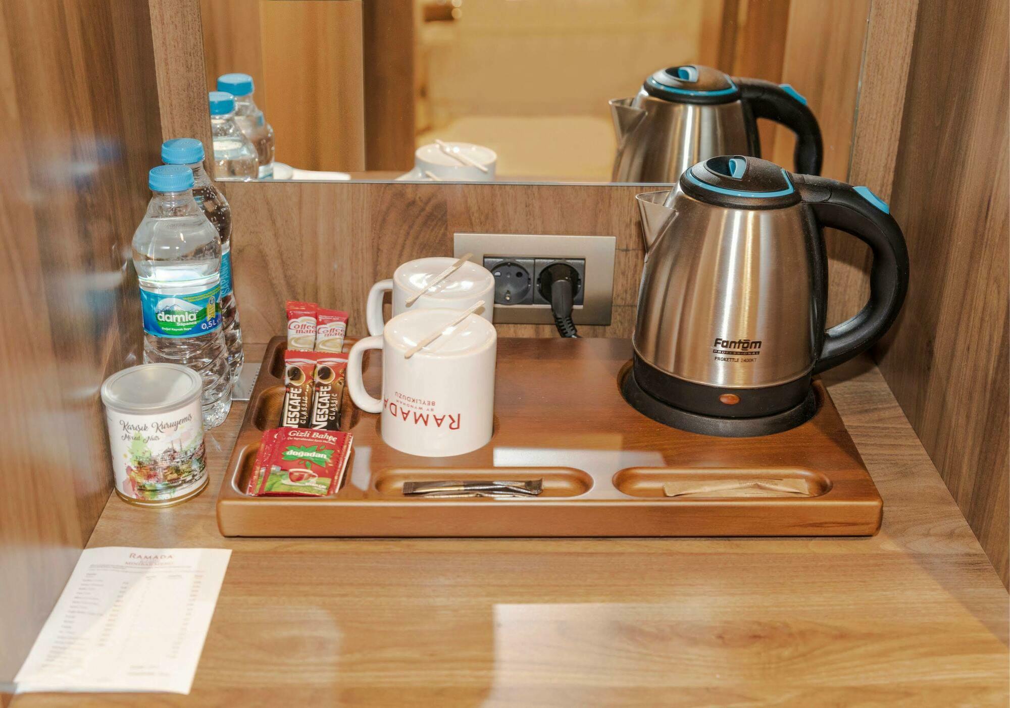 Ramada By Wyndham Beylikduzu Hotel Istanbul Bagian luar foto
